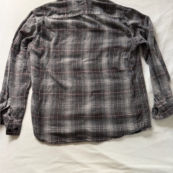 Men's Gray Plaid Button-Down Shirt - Picture 7 of 9